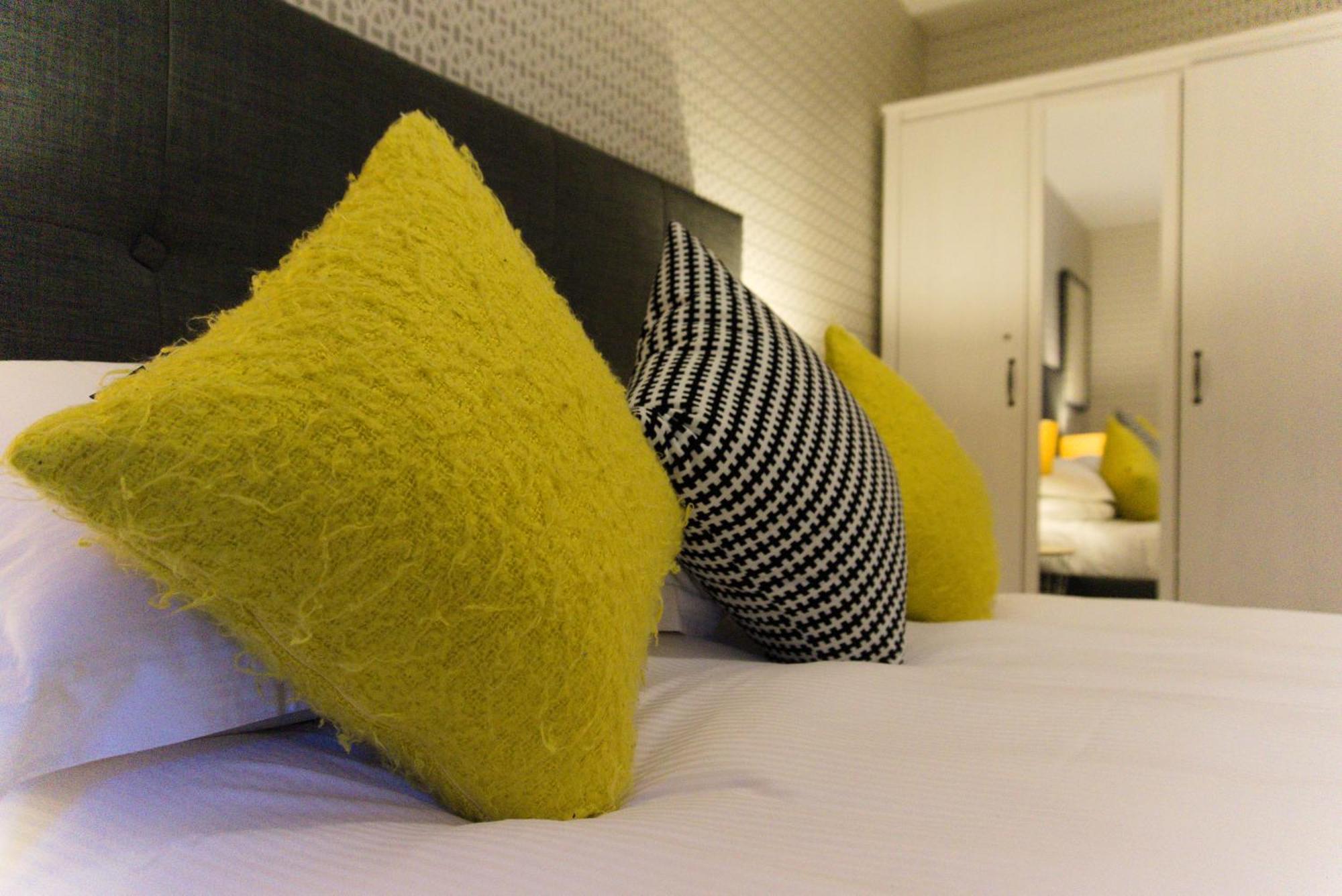 Blue River, Parking Subject To Availability ยอร์ค ภายนอก รูปภาพ